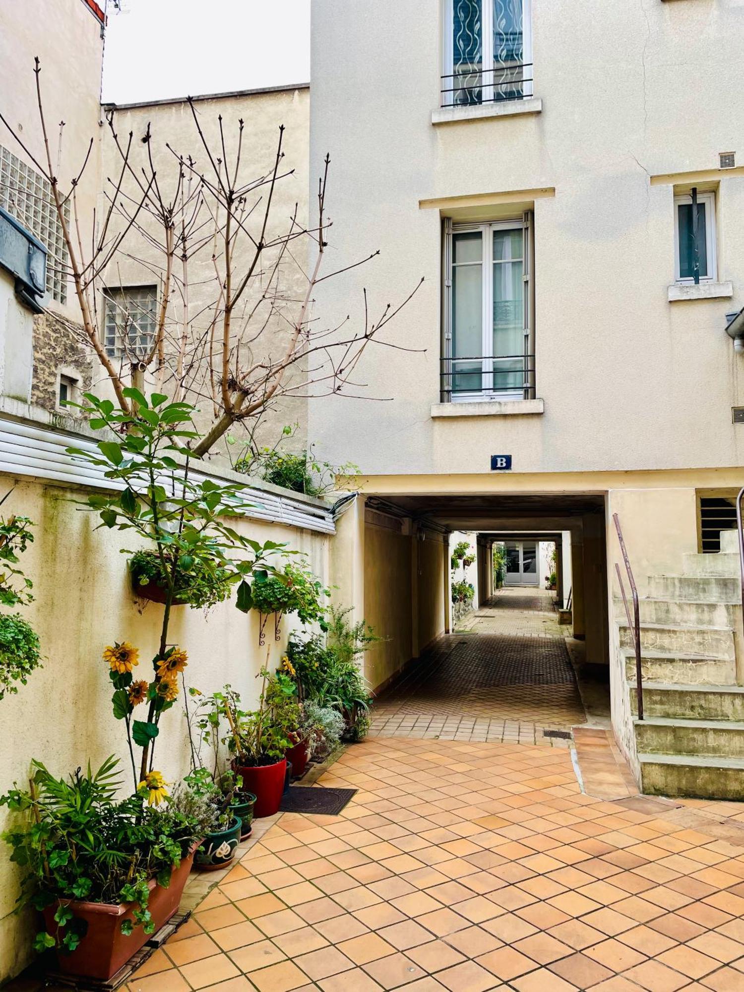 Ferienwohnung A 10 Min De La Defense Et A 20 Min De Paris Suresnes Exterior foto
